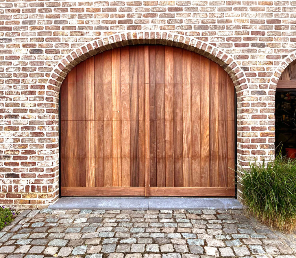 sectionale poort massief hout kl